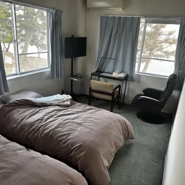 Pension Lakeside Hotels near Omimaiko Beach