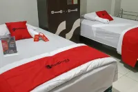 RedDoorz @ Hotel Yaki Mamuju Hotel di Mamuju