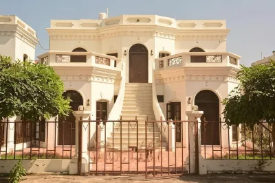 A Mansion Hôtels à : Kashipur