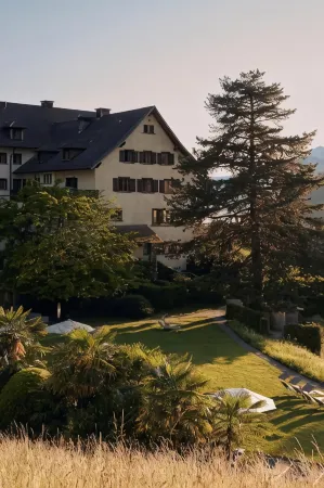 See- Und Seminarhotel FloraAlpina Vitznau Отели рядом с достопримечательностью «cereneo AG»