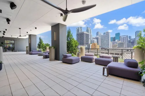 Stylish Apartments with Partial Ocean Views in Downtown - Condos