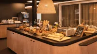 Campanile Nature - Dreux - 朝食