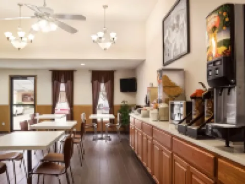 Americas Best Value Inn Pittsburg Hotels in Pittsburg