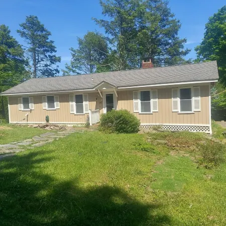 Lake front property with one dock space for boat/jet ski on Lake Wallenpaupack.