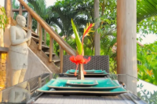 レインゼイ バンガロー