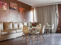 City Hotel Hotel dekat Alun-alun Tahrir