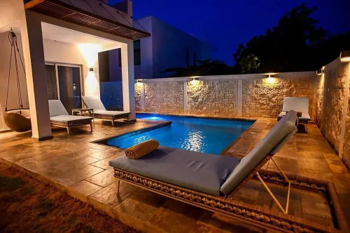 Beautiful 5-Room Villa w/Private Pool in Puerto Morelos — 5 min from the beach!
