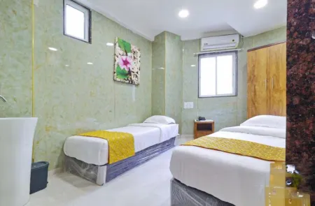 Hotel Grace Отели рядом с достопримечательностью «Mahalaxmi Temple Perking Closest»