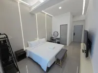 One Point Hotel TT3 Tabuan Tranquility - Kitchens