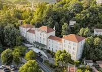 Grand Hotel des Bains Hotels in Ardèche