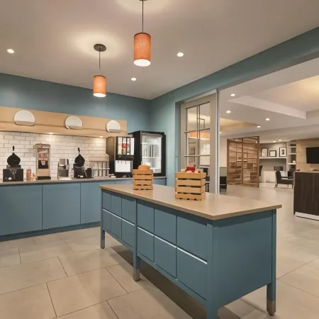 Fairfield by Marriott Inn & Suites Page