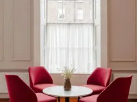 The Leeson Inn Hotels near Gallery 29