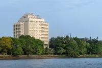 Vivanta Ernakulam, Marine Drive Hotel a 