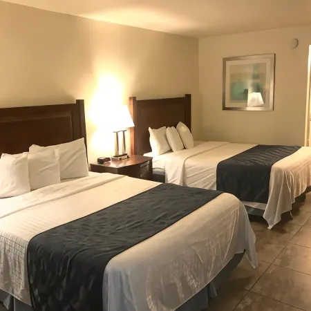 At Home Inn - Fort Pierce