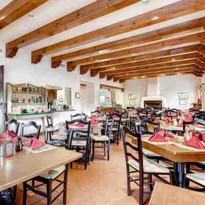 피논 코트 Dining/Meeting Rooms