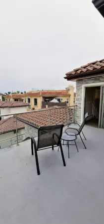 Charming 2-bedroom house near beaches and Pier in wonderful Redondo Beach Отели в г. Редондо-Бич