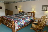 Yellowstone Basin Inn Hotel a Park County