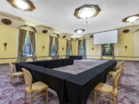 Americus Hotel Hotels in Allentown