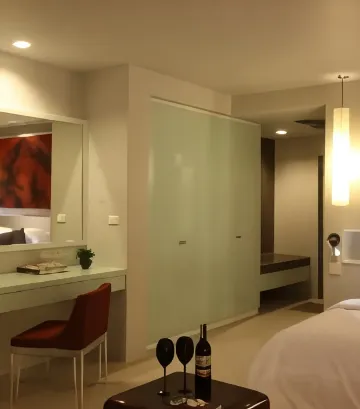 ห้องดีลักซ์พร้อมวิวสระว่ายน้ำ