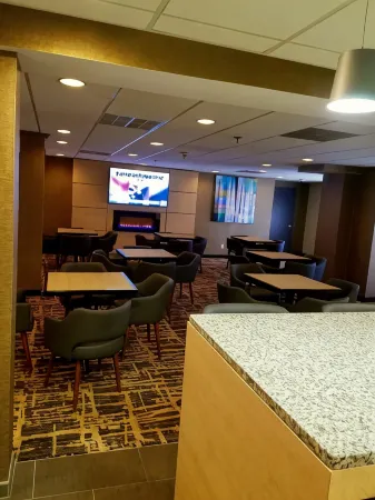 Best Western on the Avenue Отели рядом с достопримечательностью «Центр Конвенции Буффало Ниагара»