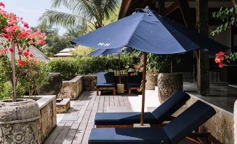 Meno House - Adults Only