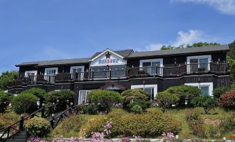 Wando Cheongsando Olle Pension