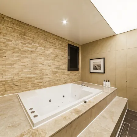 Jbis Hotel Отели рядом с достопримечательностью «Стадион Ыйджонбу»
