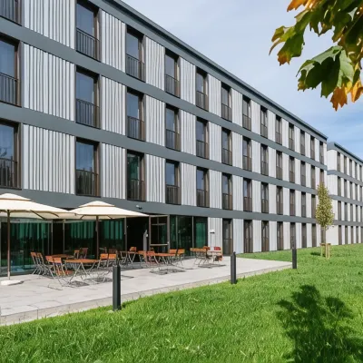 FreshSuites & Bar Hotels near MTU Aero Engines