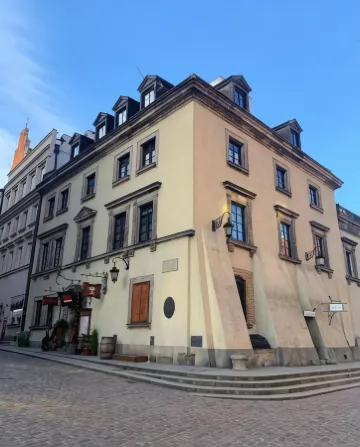 Castle Inn Отели рядом с достопримечательностью «Президентский дворец»