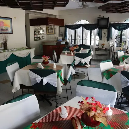 La Esperanza Hotel