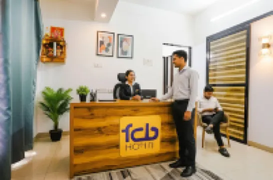 FabHotel Wellax 24 Service Apartments