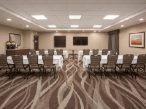 Best Western Plus Lincoln Inn  Suites Hotels in Lincoln