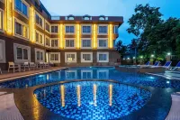 Zone Connect by the Park Parra Goa - Hot Springs