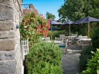 The Carpenters Arms Hotels in Publow