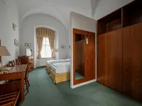 Hotel Adalbert ヴァーツラフハヴェル国際空港周辺のホテル