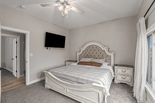 The House On Main - 3-Star