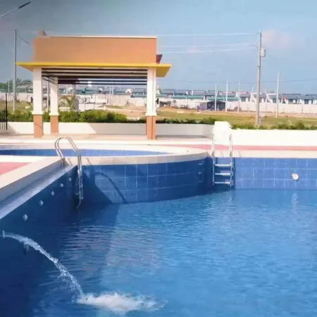 Cozy 1-bedroom House Rental in Hermosa, Philippines