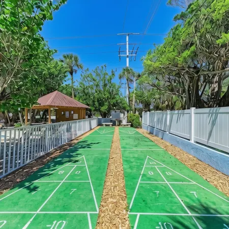 Island Time - 2 Minute Walk To The Beach & Heated Pool