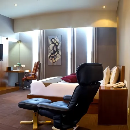 Plan B Hotel