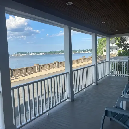 Waterfront 2 Bedroom Unit