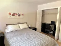 Family Friendly, Bright, & Spacious 3 Bed 2 Bath - Wifi