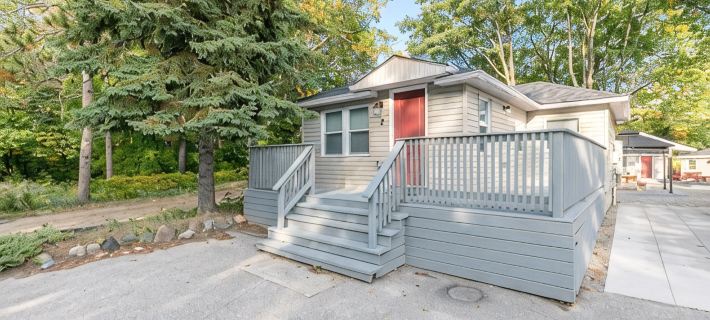Wasaga Beach Summer Cottages & Cabins Hotels in Simcoe County