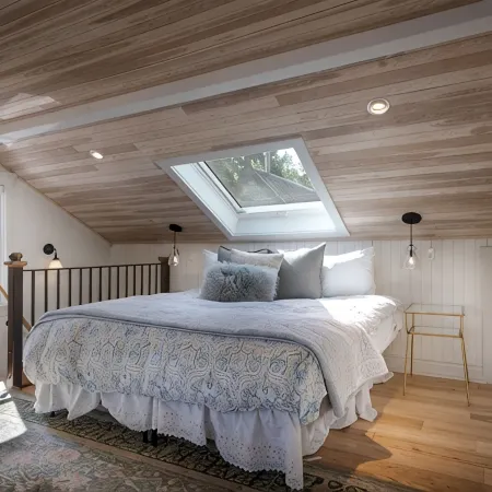 Charming Loft Bedroom Cottage in Downtown White, 1 block away from everything فنادق في وايتفيش