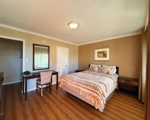 Royal Inn and Suites Hotels in Hemet