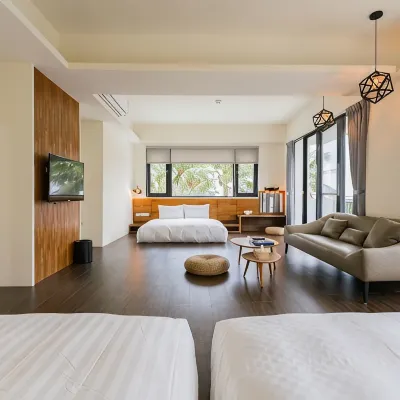Rich Sunshine Inn Hotels near Dulan Beach