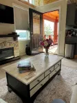 Amazing 1-bedroom private loft with lake views and access in Mallet's Bay. - 무료 와이파이