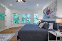 Premier Atlanta Escape Near Ponce & BeltLine - บังกะโล