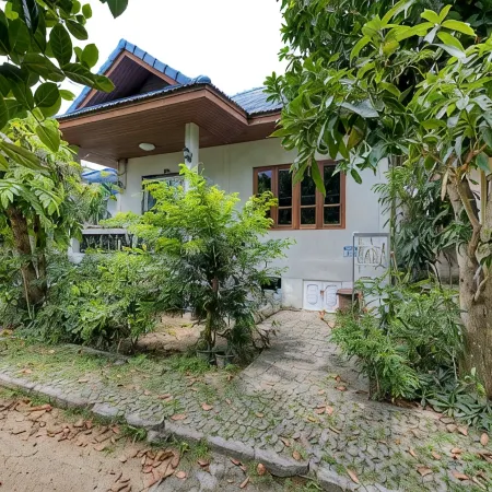 Maenam Bungalow - Modern 2 Bedroom House near Beach
