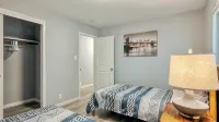 261-9 Cozy 2-Bedroom Apartment near Mountain View Downtown