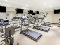 Ramada by Wyndham Flushing Queens Hotels near Flushing Meadows